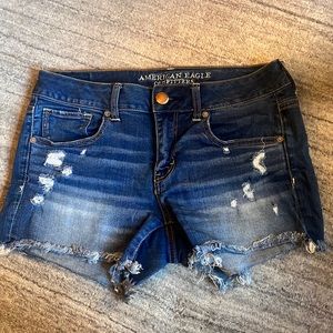 American eagle distressed shorts